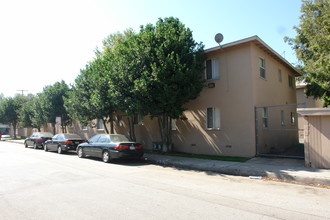 4685 Orion Ave in Sherman Oaks, CA - Building Photo - Building Photo