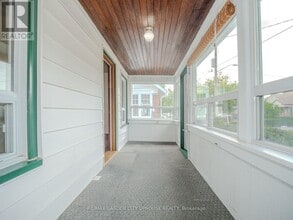42 Grantham Ave S in St Catharines, ON - Building Photo - Building Photo