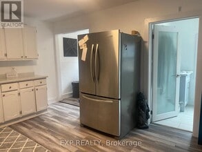 4620 Lee Ave in Niagara Falls, ON - Building Photo - Building Photo