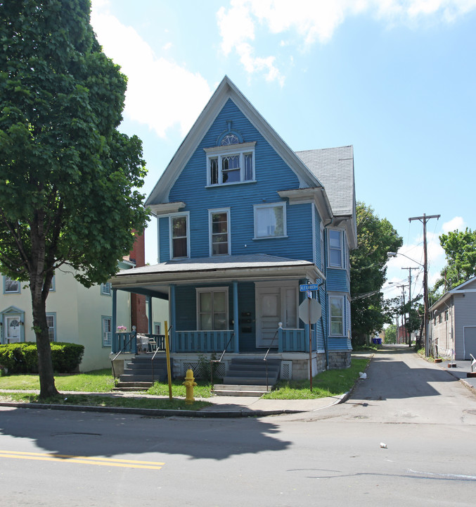 375 Alexander St in Rochester, NY - Building Photo