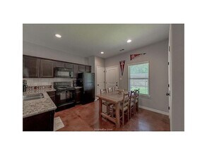 131 Watson St in Bryan, TX - Foto de edificio - Building Photo