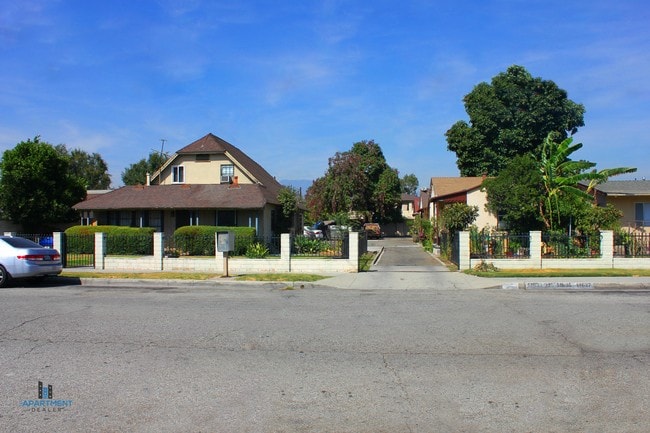 11631 Magnolia St in El Monte, CA - Building Photo - Building Photo