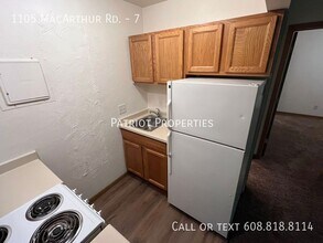 1105 Mac Arthur Rd in Madison, WI - Building Photo - Building Photo