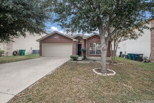 5402 Duke Field in San Antonio, TX - Building Photo