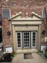 1000 Chatham Park Dr in Pittsburgh, PA - Building Photo - Building Photo