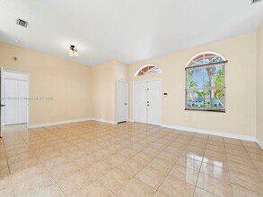 2405 SE 4th Pl in Homestead, FL - Building Photo - Building Photo