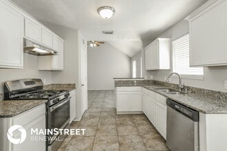 19830 Bettencourt Ln in Houston, TX - Foto de edificio - Building Photo