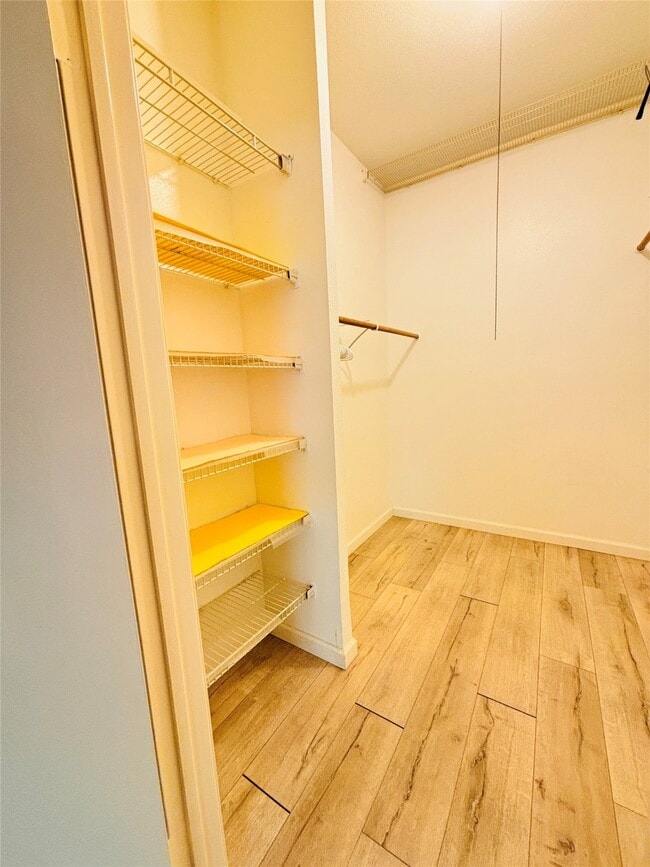 property at 6602 Harbor Town Dr