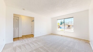 2337 Hickock Ct in Santa Rosa, CA - Building Photo - Building Photo