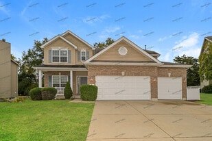 508 Mason Creek Dr in Lake St. Louis, MO - Building Photo