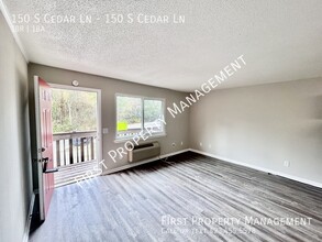 150 S Cedar Ln in Fort Oglethorpe, GA - Building Photo - Building Photo