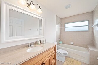 917 Oak Ave in Lehigh Acres, FL - Building Photo - Building Photo