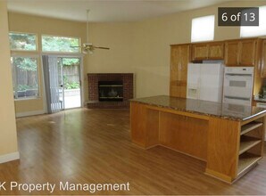 351 Seaton Dr in Folsom, CA - Foto de edificio - Building Photo