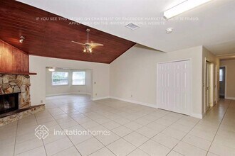 592 Heather Brite Cir in Apopka, FL - Foto de edificio - Building Photo