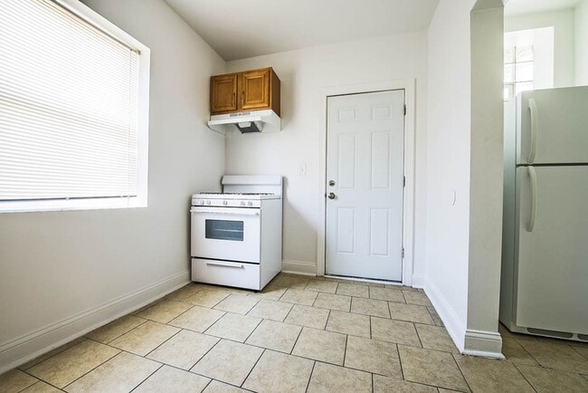 7920-26 S Evans Chicago, IL 60619 in Chicago, IL - Building Photo - Building Photo