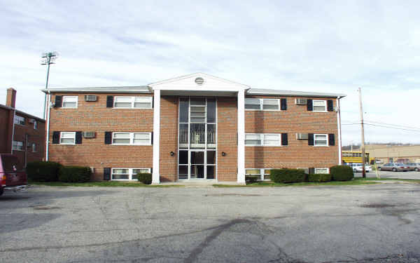 1230 NW Washington Blvd in Hamilton, OH - Building Photo