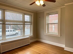 107 S Broad St in Lititz, PA - Building Photo - Building Photo