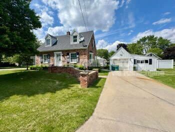 property at 512 W Stanton St
