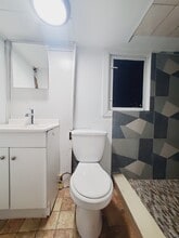 288 Cator Ave, Unit G in Jersey City, NJ - Building Photo - Building Photo