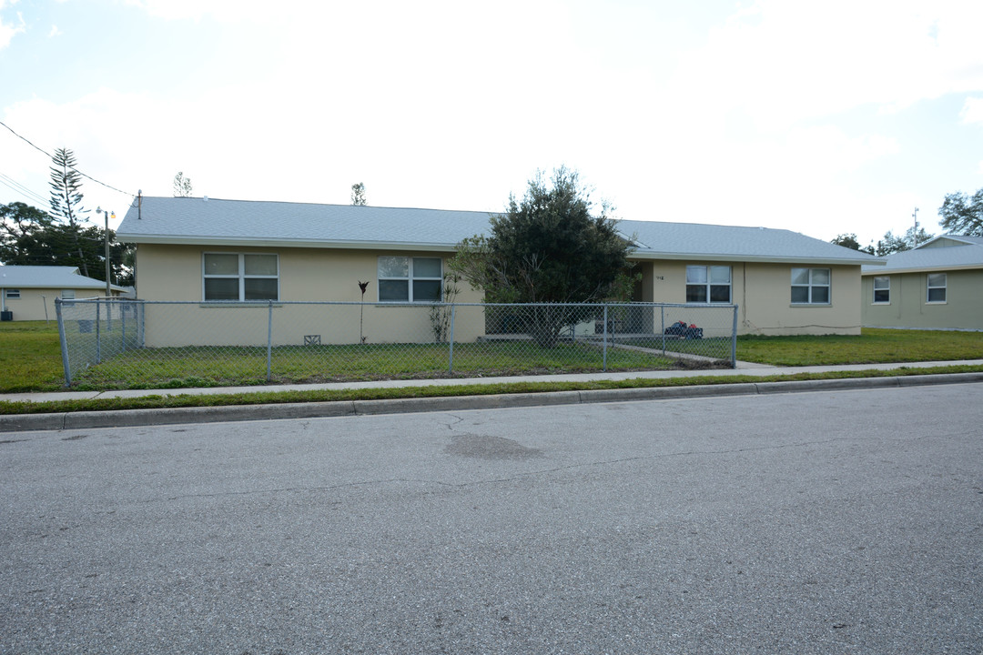 1850 23 ST NO AVAILABILTY(WAITING LIST) in Sarasota, FL - Foto de edificio