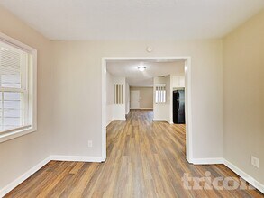 211 Robin Ln in Stockbridge, GA - Building Photo - Building Photo