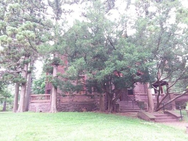 property at 545 4th St