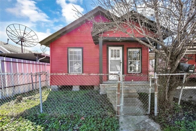 property at 1504 Luzon St