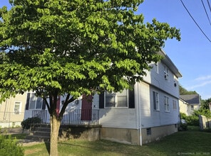 307 Tolland St in East Hartford, CT - Building Photo - Building Photo