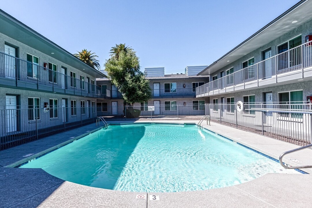 Park Mesa Apartments in Mesa, AZ - Foto de edificio