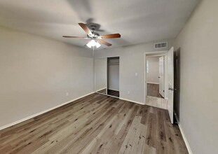 7215 W Cavalier Dr in Glendale, AZ - Building Photo - Building Photo