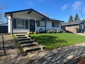 9938 N Jersey St in Portland, OR - Building Photo - Building Photo