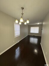 2324 W Gilbert Ave in Peoria, IL - Building Photo - Building Photo