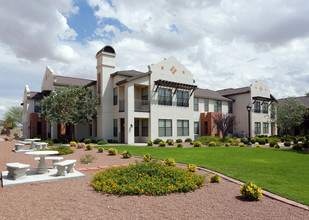 Las Mansiones in El Paso, TX - Foto de edificio - Building Photo