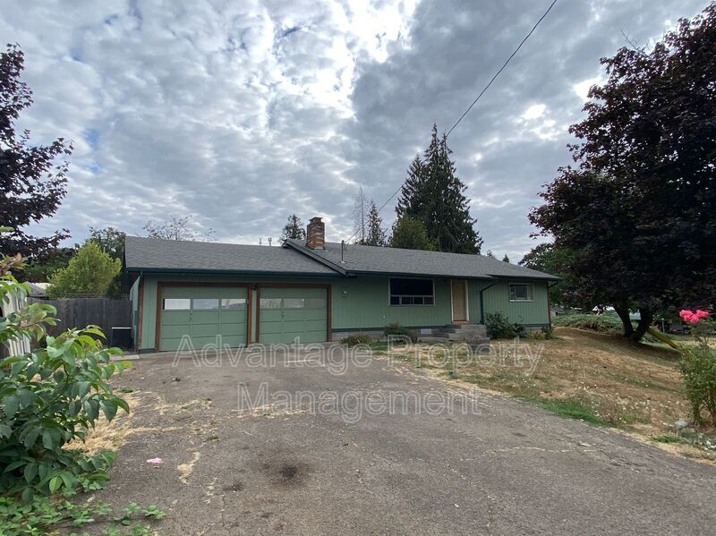 38956 SW 2nd Ave in Scio, OR - Building Photo