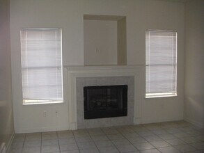 7720 Wolf Hollow Dr in Memphis, TN - Building Photo - Building Photo