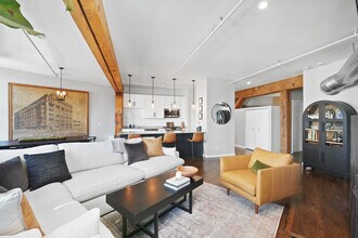 520 W Huron St in Chicago, IL - Building Photo - Building Photo