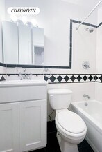 421 E 81st St in New York, NY - Building Photo - Building Photo