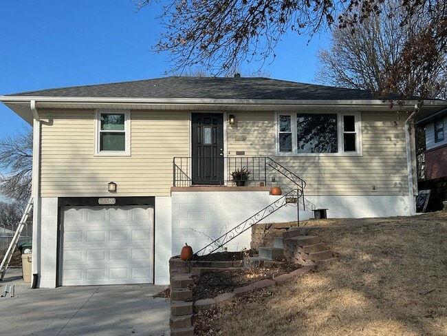 property at 6226 Oak St