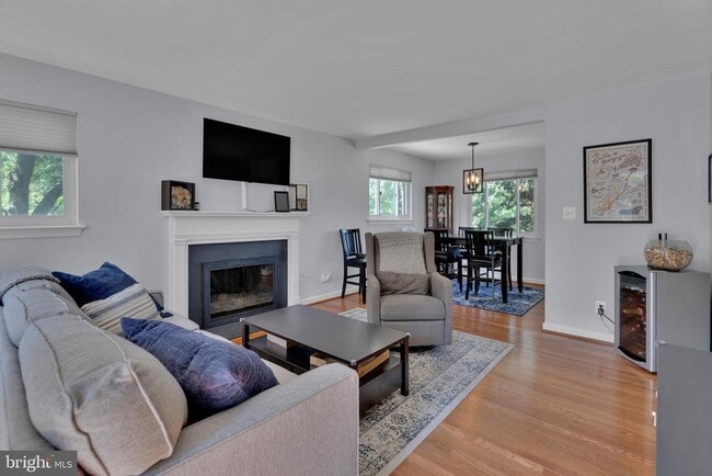 property at 3252 Holly Hill Dr