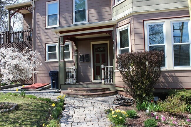 125 Newton St in Marlborough, MA - Building Photo - Building Photo