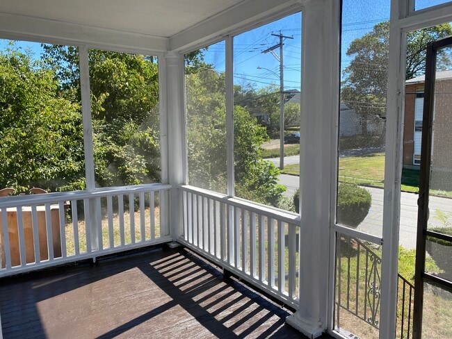301 Terrace Ave in West Haven, CT - Building Photo - Building Photo