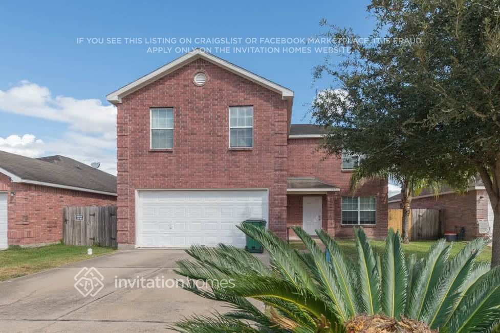 5511 Rio Ramos St in Rosharon, TX - Building Photo