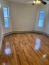 7 Greenheys St, Unit 2 in Boston, MA - Foto de edificio - Building Photo