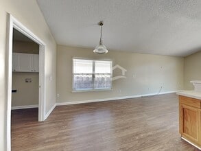 2559 Coachman Lakes Dr in Jacksonville, FL - Foto de edificio - Building Photo