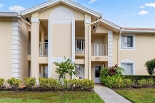 7785 Esmeralda Way in Naples, FL - Building Photo