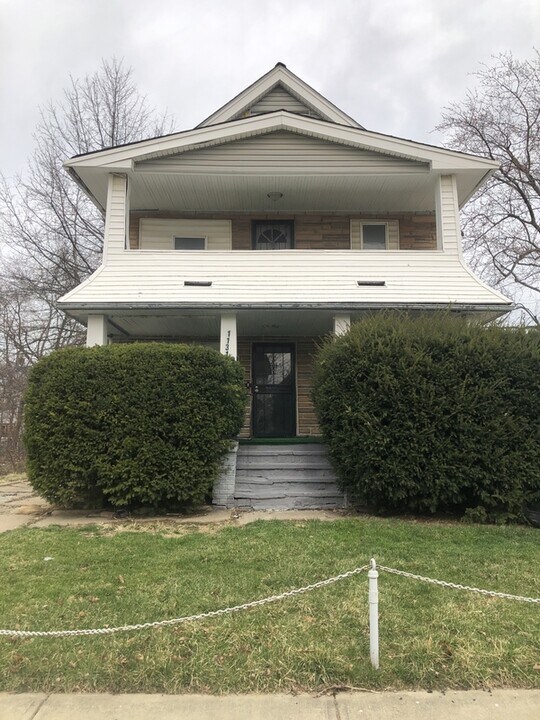 11313 Continental Ave in Cleveland, OH - Building Photo