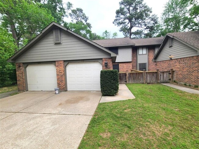 property at 18 E Willowood Ct