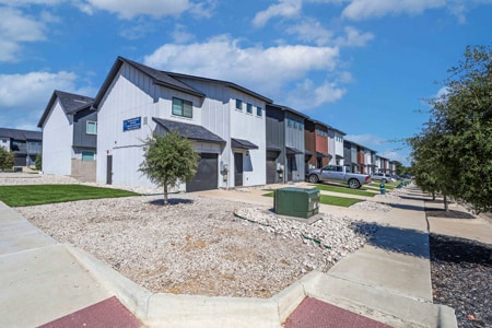 property at 3301 Brambleton Hill Pl