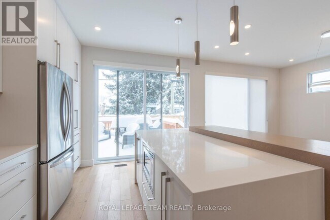 58 Stevenson Ave in Ottawa, ON - Building Photo - Building Photo