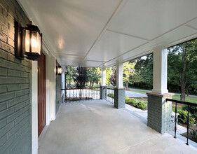 910 Crowe Springs Spur NW in Adairsville, GA - Building Photo - Building Photo